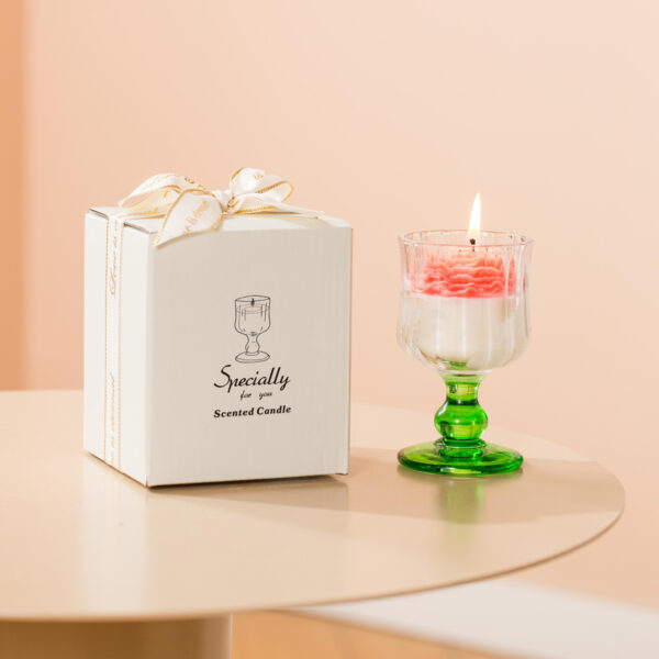 Custom new design holiday gift floral scent peony scented candle