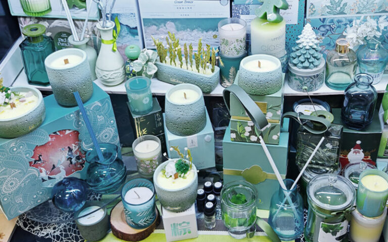 About us-Customization3