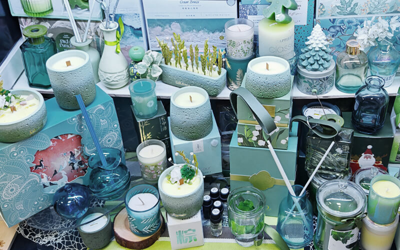 About us-Customization3